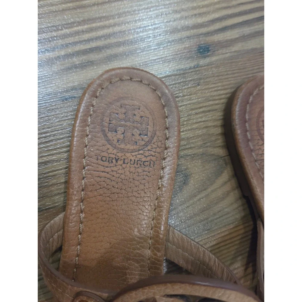 Tory Burch Miller Tan Leather Thong Sandals Gold Logo Medallion Flat Shoes 37